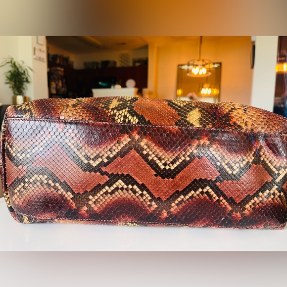 Gucci Handbag With Tassel. Pitone Ammanite Lux, Soft Burgundy - Picture 4 of 6